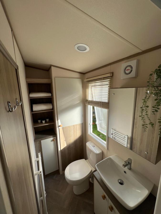 Anchors Rest - Family Caravan - Haven Lytchett Minster Eksteriør bilde